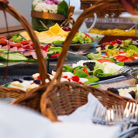 Hotel Diament Economy גליביצ'ה מראה חיצוני תמונה