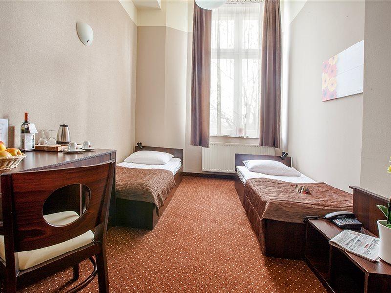 Hotel Diament Economy גליביצ'ה מראה חיצוני תמונה