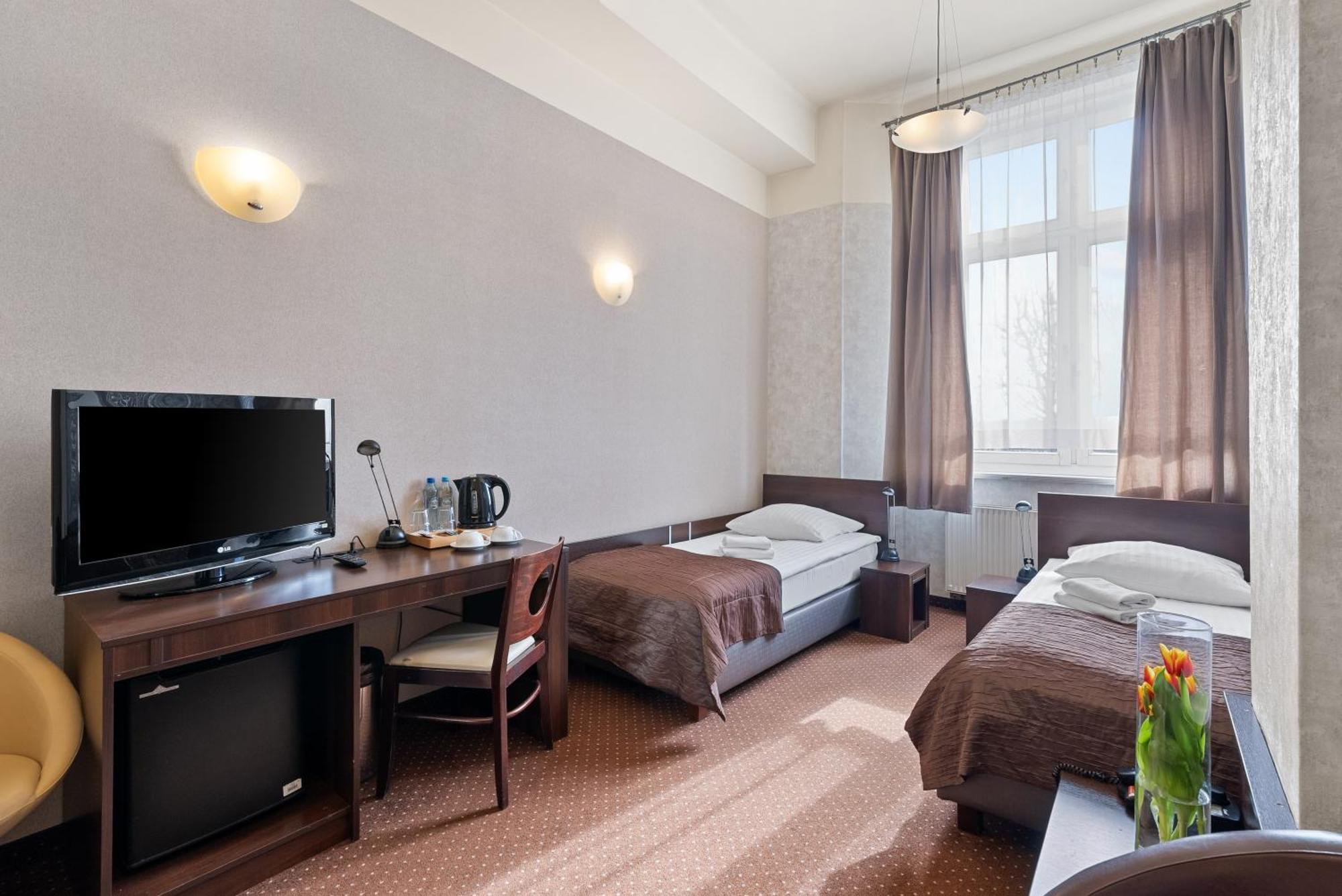 Hotel Diament Economy גליביצ'ה מראה חיצוני תמונה