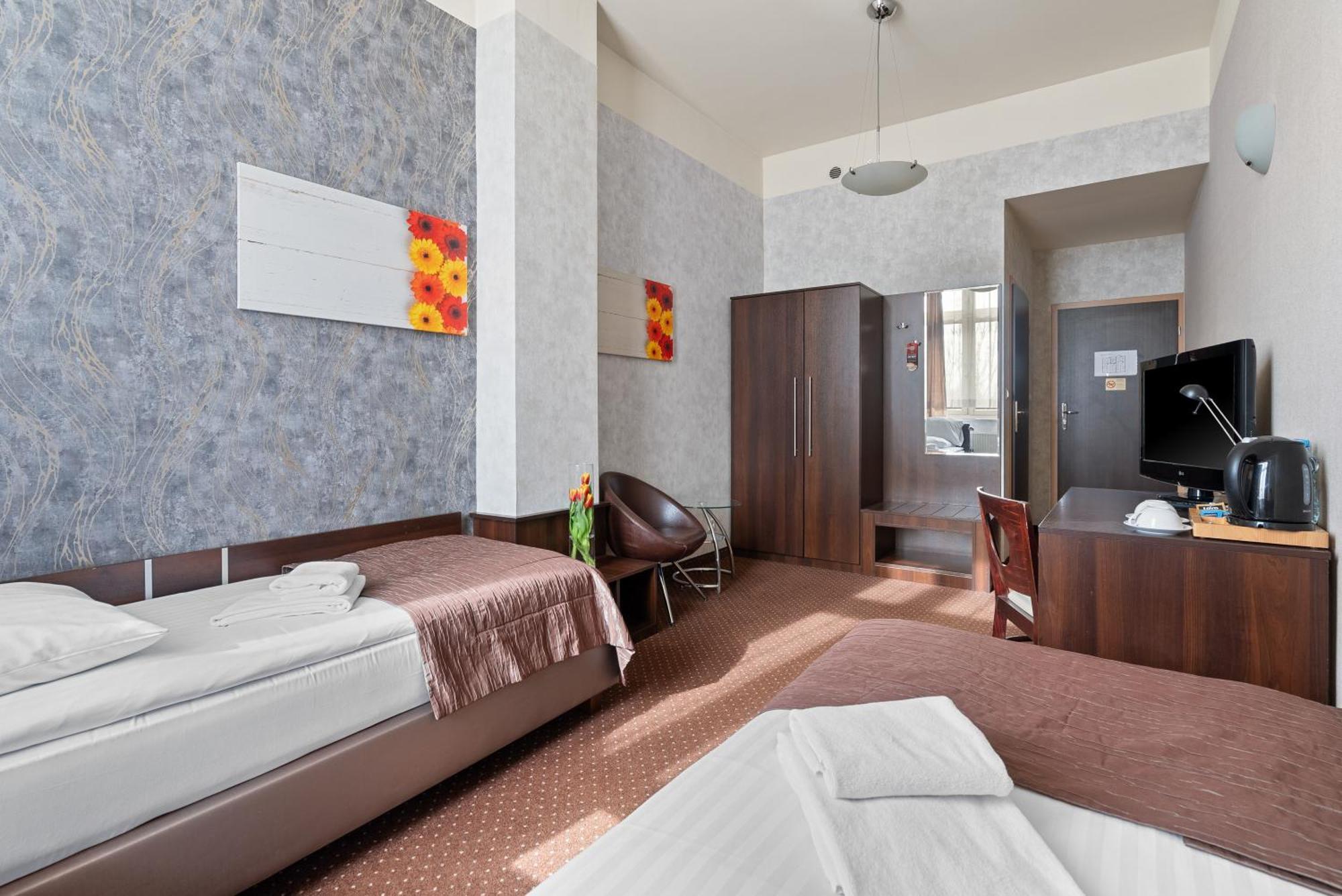 Hotel Diament Economy גליביצ'ה מראה חיצוני תמונה