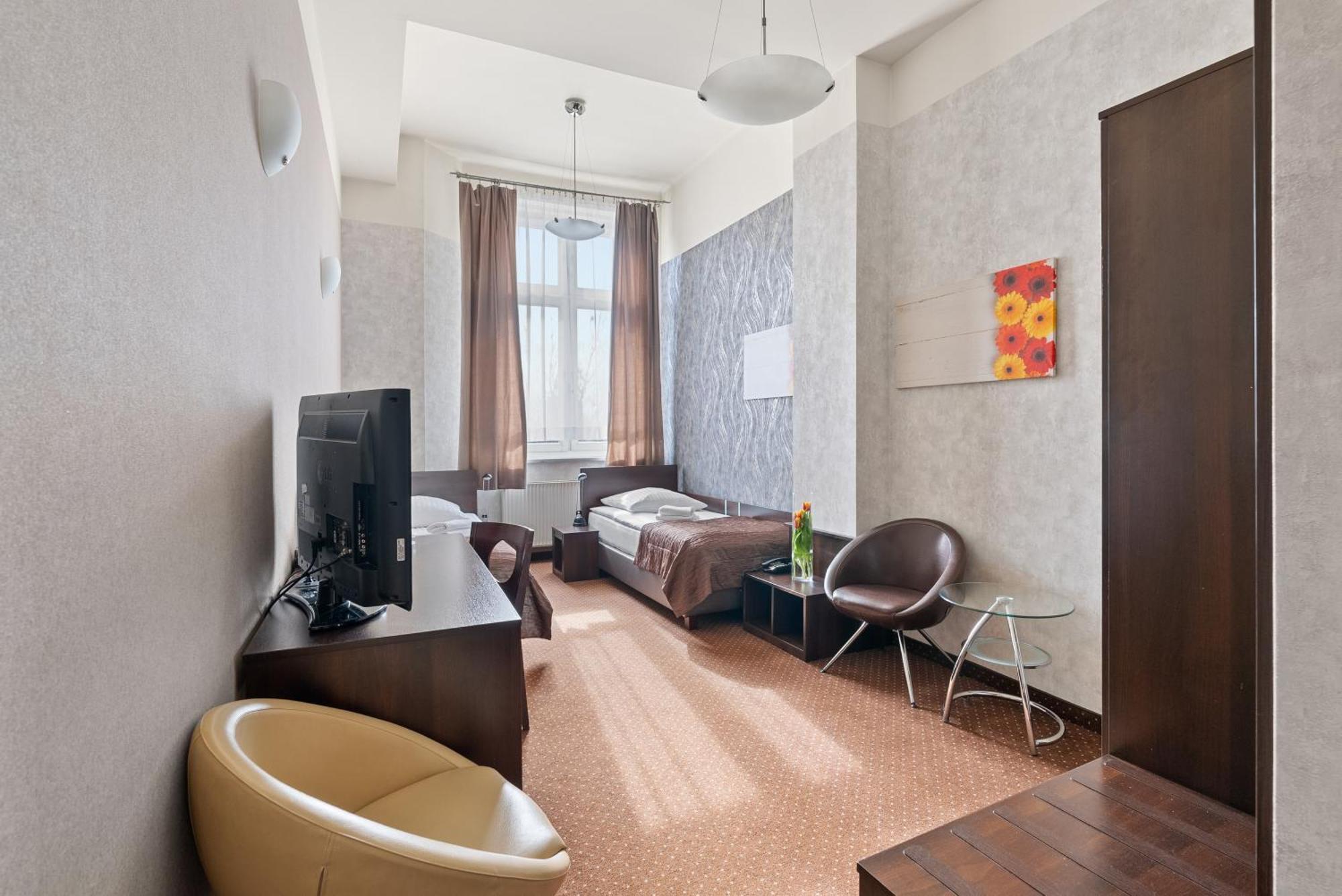 Hotel Diament Economy גליביצ'ה מראה חיצוני תמונה