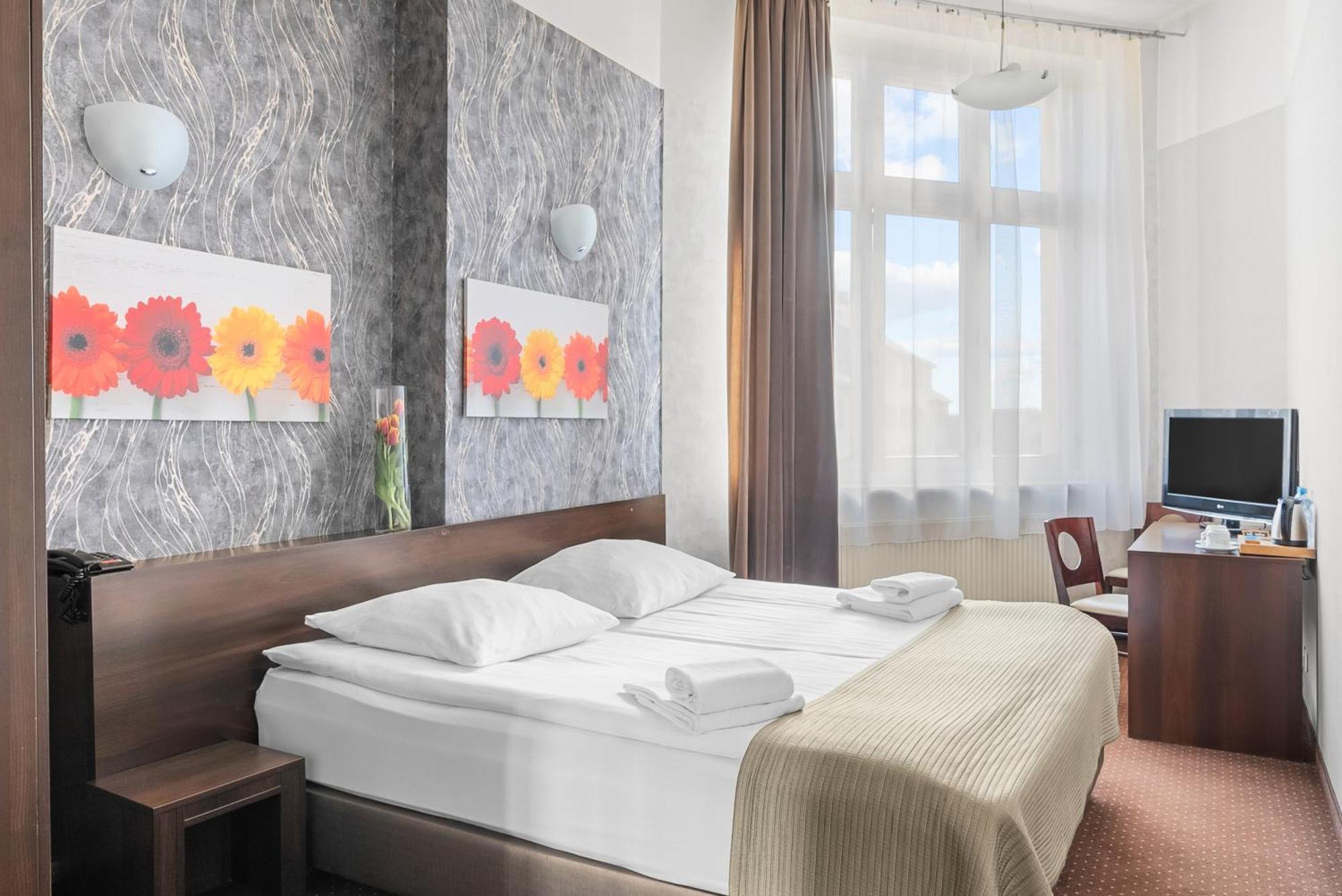 Hotel Diament Economy גליביצ'ה מראה חיצוני תמונה