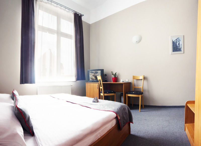 Hotel Diament Economy גליביצ'ה מראה חיצוני תמונה