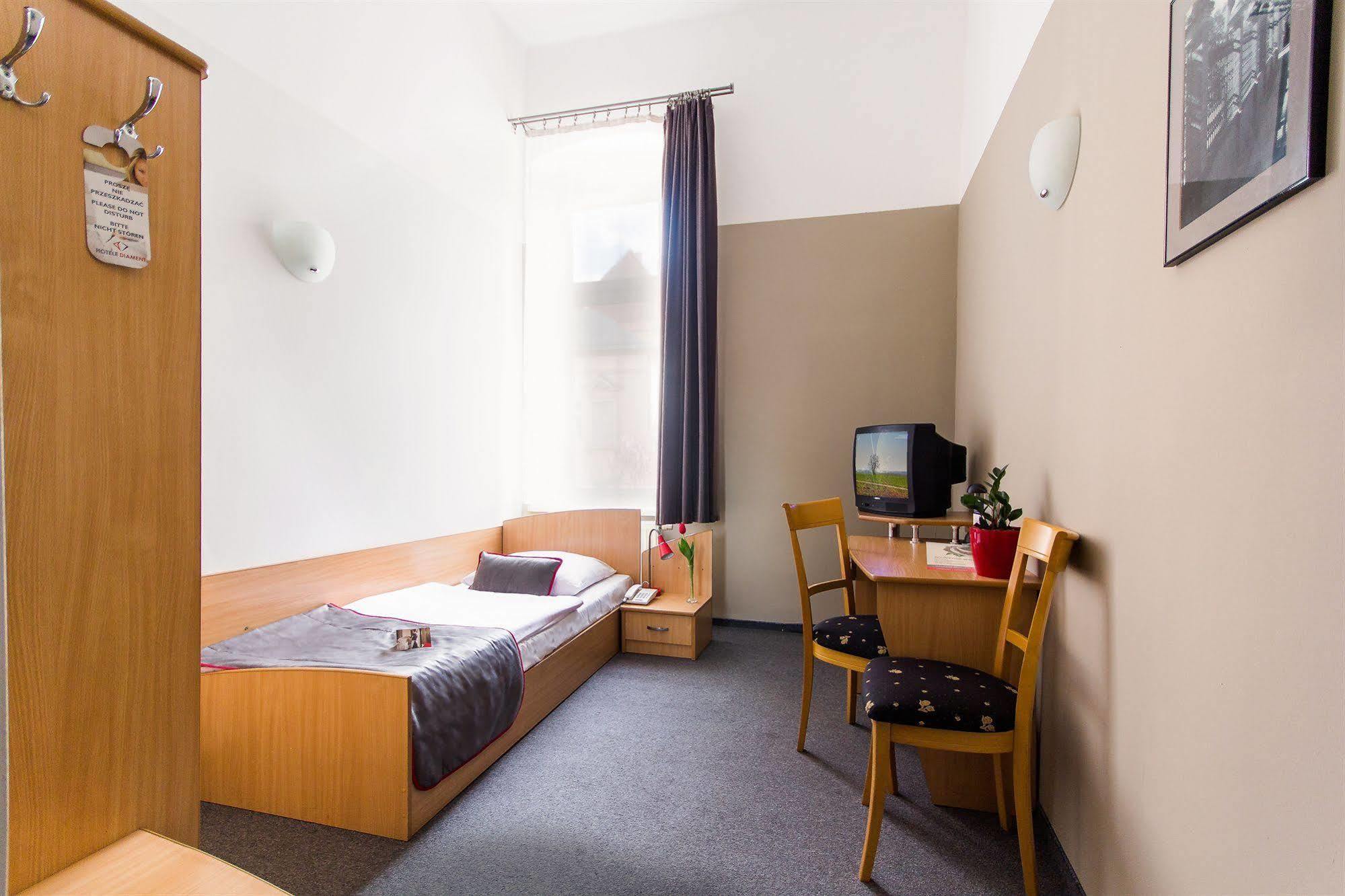 Hotel Diament Economy גליביצ'ה מראה חיצוני תמונה